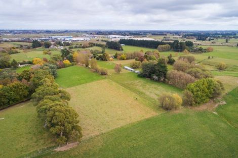 Photo of property in 660b Roberts Line, Kelvin Grove, Palmerston North, 4470