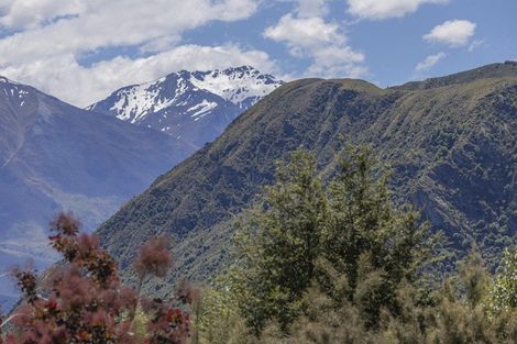 Photo of property in 33 Penrith Park Drive, Wanaka, 9305