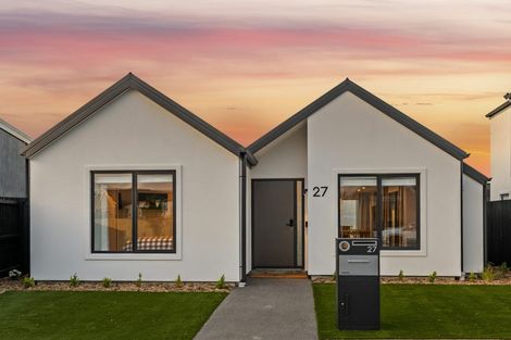 Photo of property in 27 Eminence Drive, Northwood, Christchurch, 8051