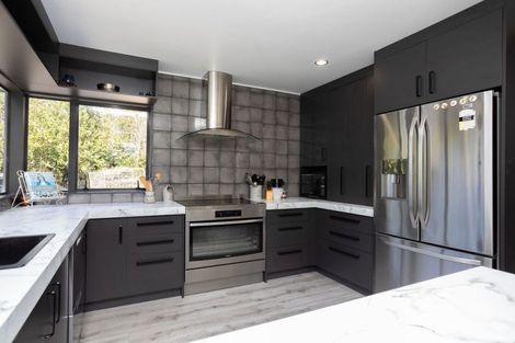 Photo of property in 77 Maunga Road, Dannevirke, 4976