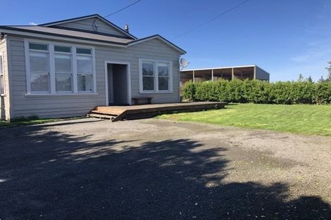Photo of property in 313-315 Tennent Drive, Turitea, Palmerston North, 4472