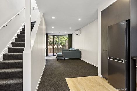 Photo of property in 4 Rua Kai Way, Brooklyn, Wellington, 6021