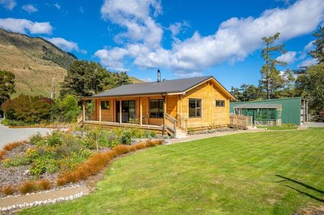 Photo of property in 61 Matiri West Bank Road, Matiri, Murchison, 7077