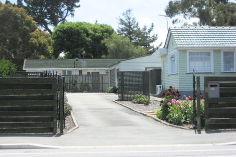 Photo of property in 233 Wainoni Road, Avondale, Christchurch, 8061