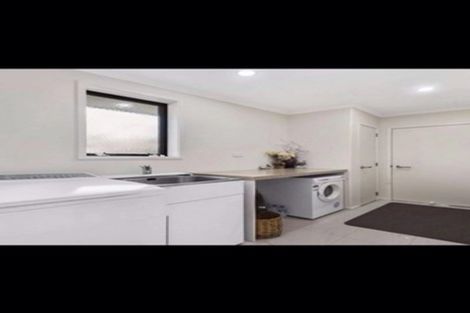 Photo of property in 92 Beerescourt Road, Beerescourt, Hamilton, 3200