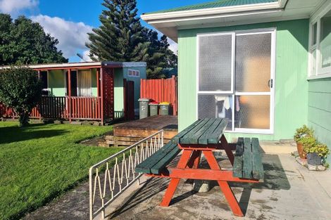 Photo of property in 35 Fox Street, Opunake, 4616