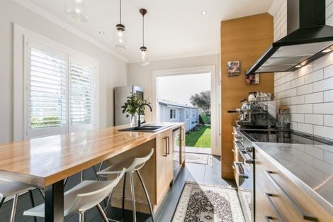 Photo of property in 105 Georges Drive, Napier South, Napier, 4110