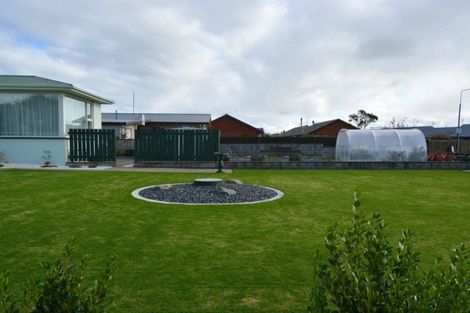 Photo of property in 2 Highfield Terrace, Newfield, Invercargill, 9812