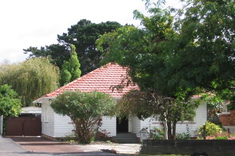 Photo of property in 31 Titirangi Road, New Lynn, Auckland, 0600