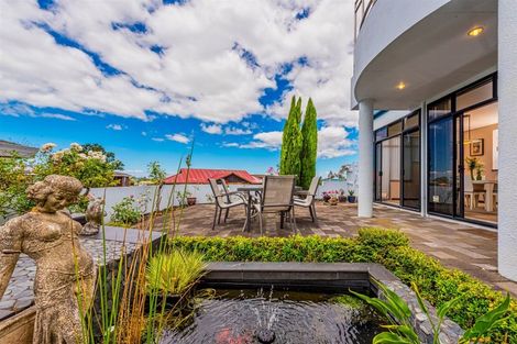 Photo of property in 2/38 Luckens Road, West Harbour, Auckland, 0618