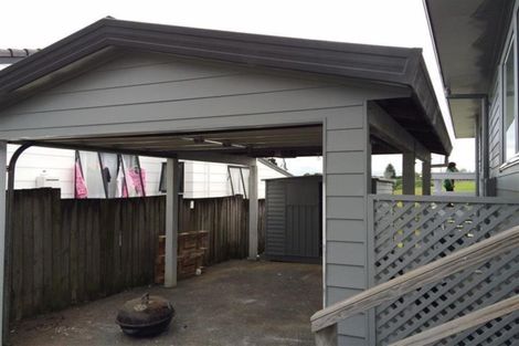 Photo of property in 66 De Quincey Terrace, Highland Park, Auckland, 2010