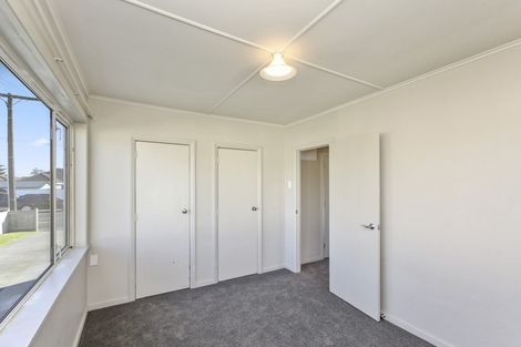 Photo of property in 141 Tukapa Street, Westown, New Plymouth, 4310