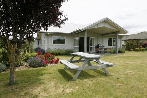 Photo of property in 81 Lisland Drive, Kinloch, Taupo, 3377