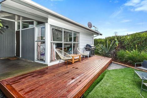 Photo of property in 15 Goodwin Drive, Rosehill, Papakura, 2113