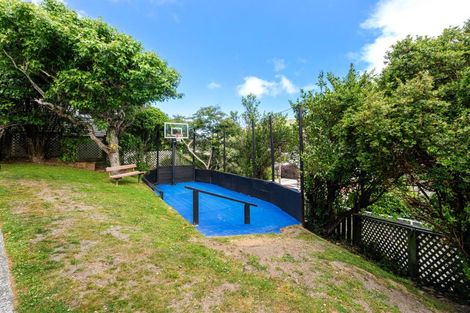 Photo of property in 12 Sunshine Avenue, Karori, Wellington, 6012