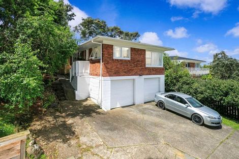 Photo of property in 1/59 Ayton Drive, Totara Vale, Auckland, 0629