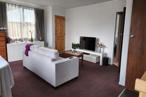 Photo of property in 6 The Square, Manor Park, Lower Hutt, 5019