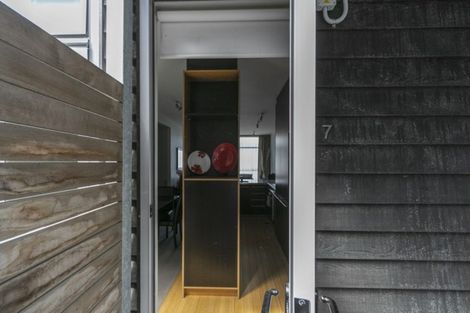 Photo of property in 7/337 Jackson Street, Petone, Lower Hutt, 5012