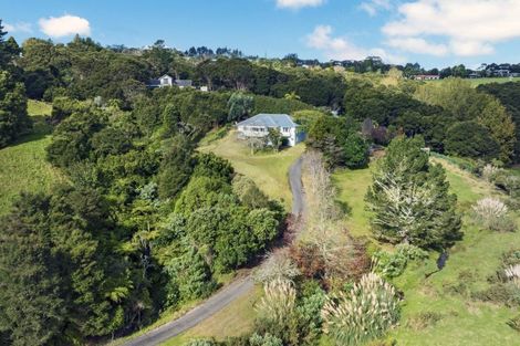 Photo of property in 201 Kaipara Road, Papakura, 2582