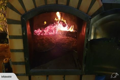 Photo of property in 276 Point Chevalier Road, Point Chevalier, Auckland, 1022