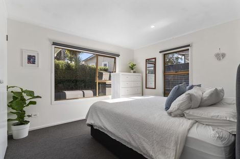 Photo of property in 2/10 Ewen Alison Avenue, Devonport, Auckland, 0624