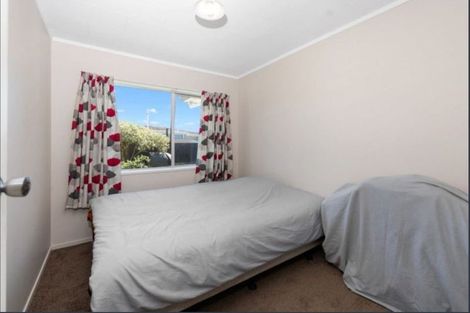 Photo of property in 2b Moorea Place, Mount Maunganui, 3116