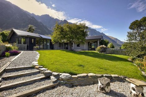 Photo of property in 968 Kingston Road, Drift Bay, Queenstown, 9371