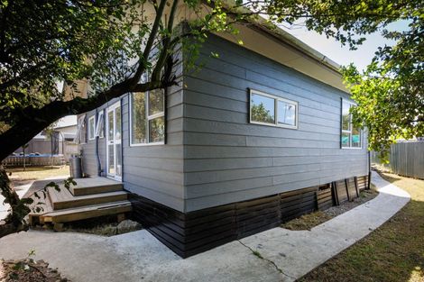 Photo of property in 8a Kaimanawa Street, Kelvin Grove, Palmerston North, 4414