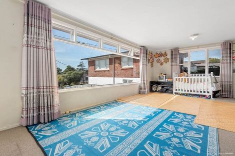Photo of property in 13 Kelston Street, New Lynn, Auckland, 0600