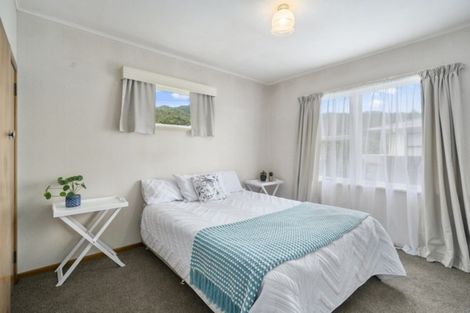 Photo of property in 109 Wood Street, Wainuiomata, Lower Hutt, 5014