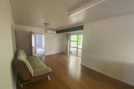 Photo of property in 10 Ordley Grove, Tawa, Wellington, 5028