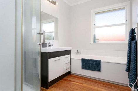 Photo of property in 8 Weld Street, Cambridge, 3434