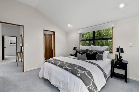 Photo of property in 7b Elgin Place, Red Beach, 0932