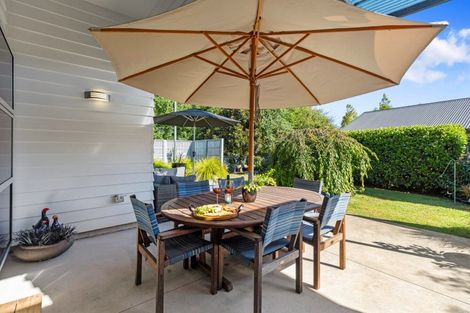 Photo of property in 1 Ellesmere Close, Pyes Pa, Tauranga, 3112