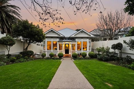 Photo of property in 36 Hamilton Road, Hataitai, Wellington, 6021