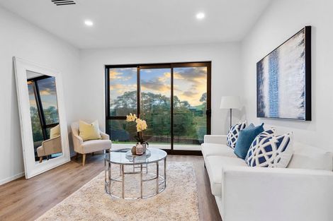 Photo of property in 32 Paparahi Place, Wainui, Silverdale, 0992