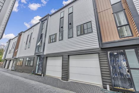 Photo of property in 9/15 Crayford Street, Avondale, Auckland, 1026