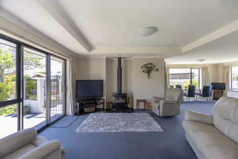 Photo of property in 22 North Ridge Drive, Oamaru North, Oamaru, 9400