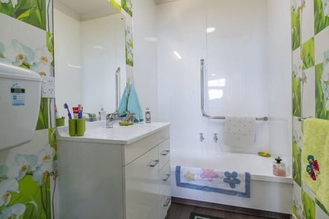 Photo of property in 9 Toronto Street, East Gore, Gore, 9710