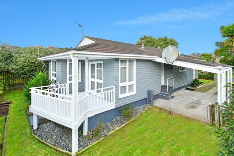 Photo of property in 2 Dulcie Place, Red Hill, Papakura, 2110