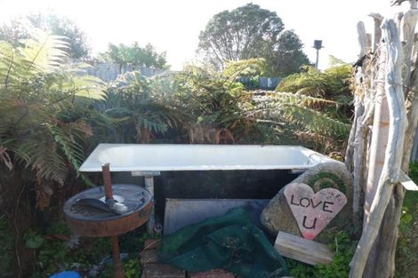 Photo of property in 1 Curtis Street, Hector, 7822