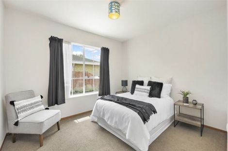 Photo of property in 35 Radiata Avenue, Parklands, Christchurch, 8083