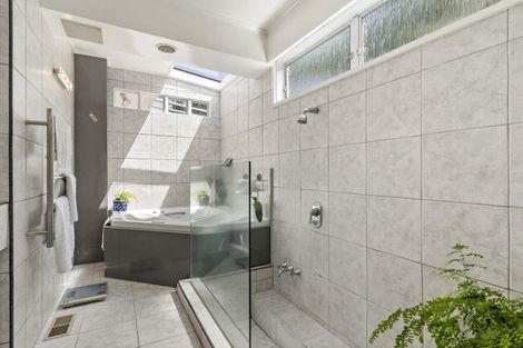 Photo of property in 95a Jubilee Road, Khandallah, Wellington, 6035