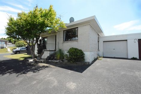 Photo of property in 1/3 Anna Watson Road, Half Moon Bay, Auckland, 2012