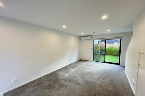 Photo of property in 7/22 Yeovil Road, Te Atatu Peninsula, Auckland, 0610