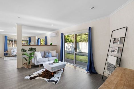 Photo of property in 76 Nielsen Gardens, Rototuna, Hamilton, 3210