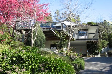 Photo of property in 74 Tauroa Road, Havelock North, 4130