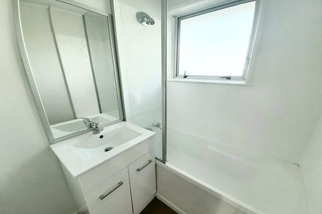 Photo of property in 8/90 Kenderdine Road, Papatoetoe, Auckland, 2025