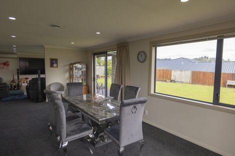 Photo of property in 6 Grandvista Drive, Green Island, Dunedin, 9018