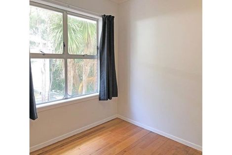 Photo of property in 2/118 Lake Road, Belmont, Auckland, 0622